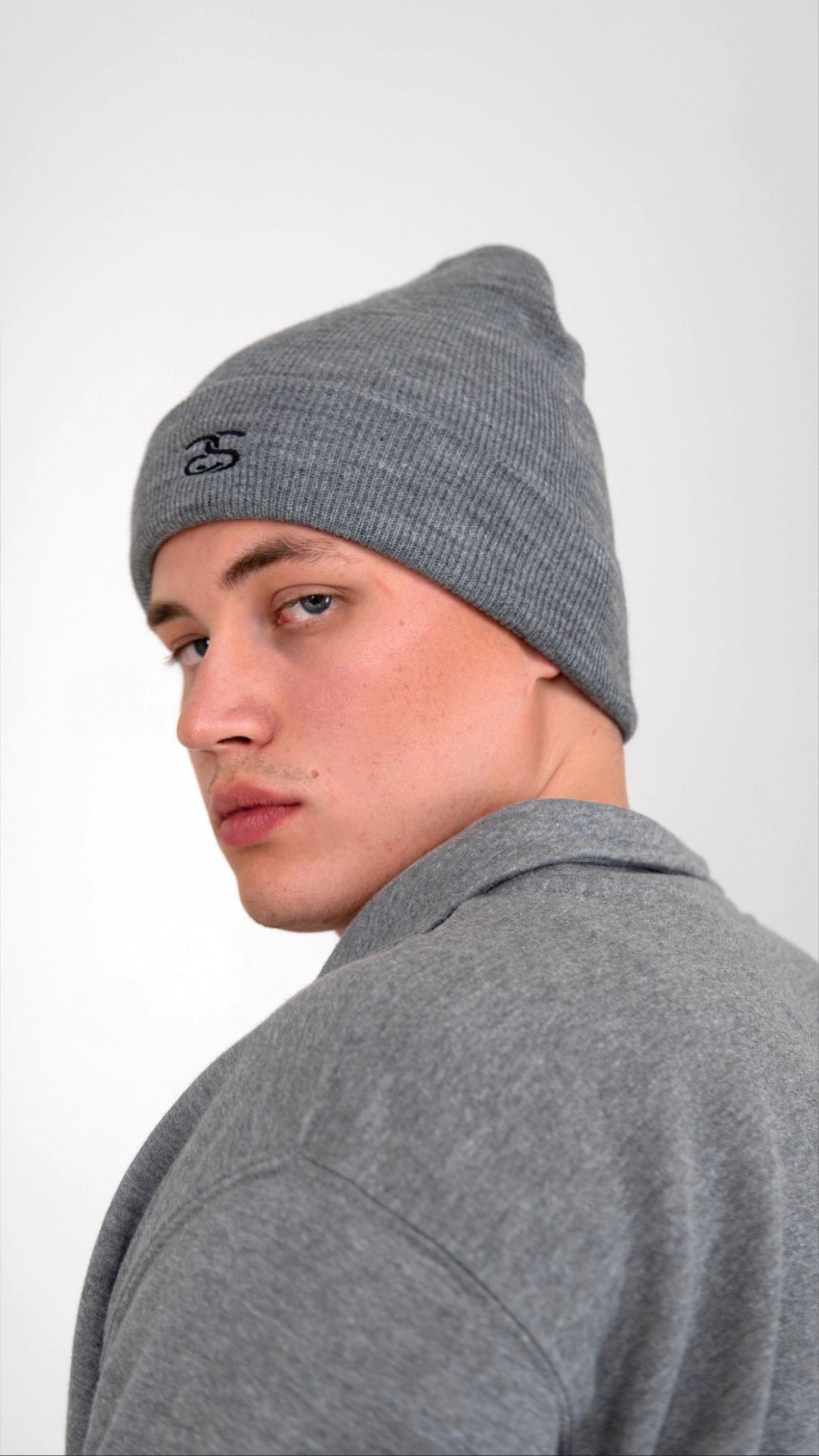 SALMAN Cuffed Beanie (Grey)